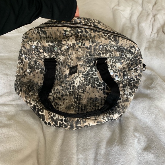 Victoria’s Secret Duffle bag - Picture 3 of 4